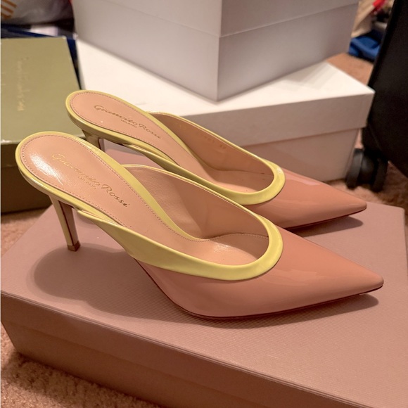 Gianvito Rossi Shoes - Gianvito Rossi Beige and Yellow Patent Pumps - EU39